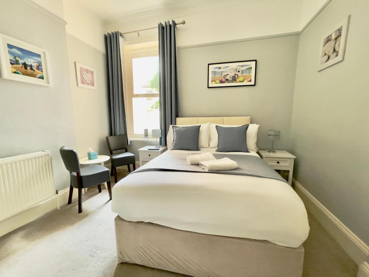 The Hedley Townhouse Hotel บอร์นมัธ ภายนอก รูปภาพ