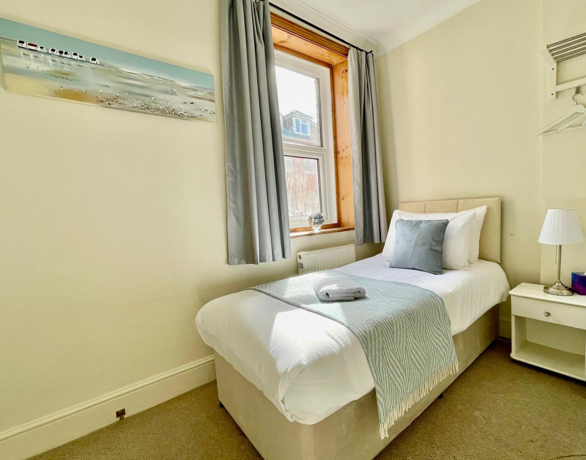 The Hedley Townhouse Hotel บอร์นมัธ ภายนอก รูปภาพ