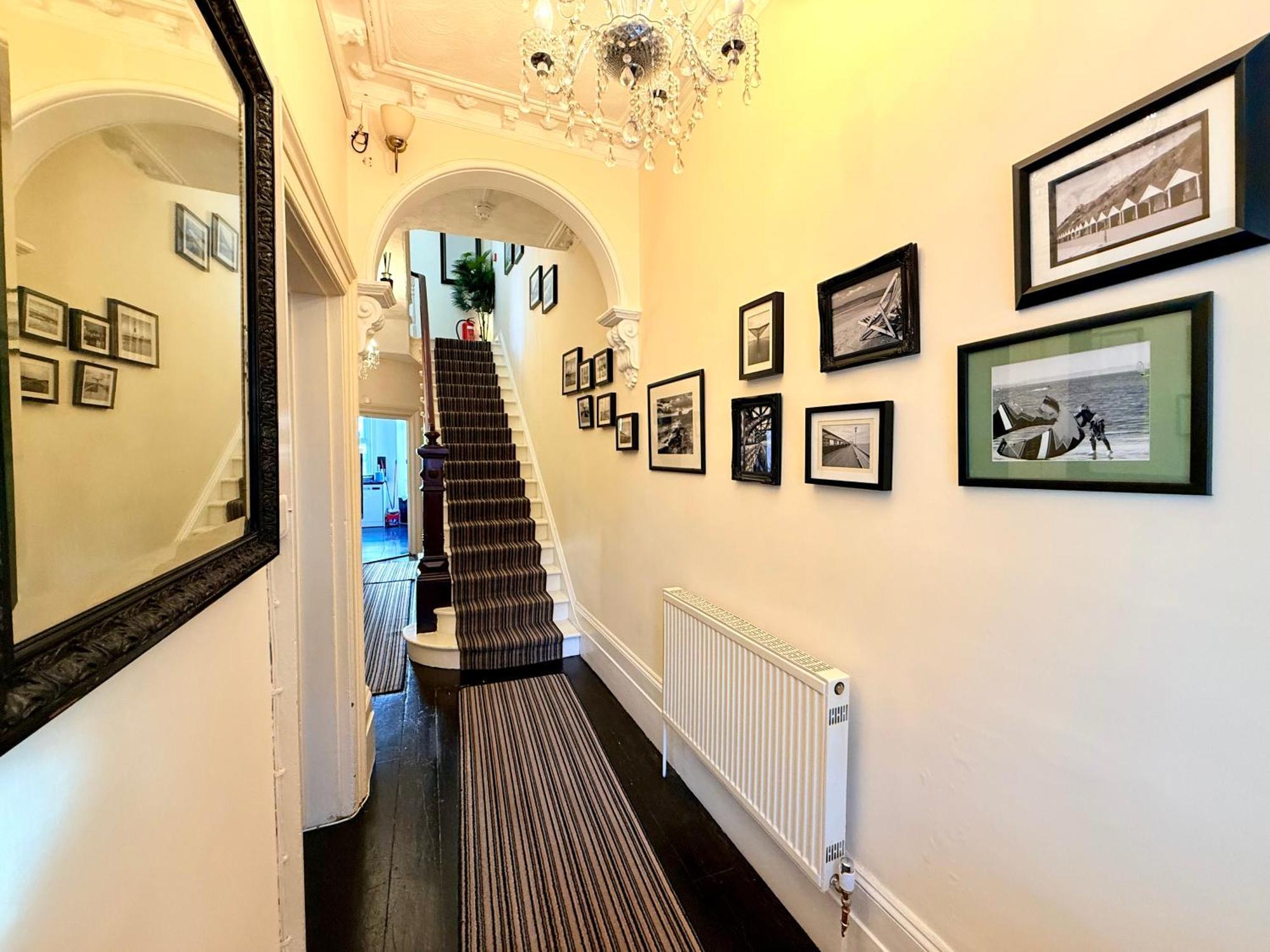 The Hedley Townhouse Hotel บอร์นมัธ ภายนอก รูปภาพ
